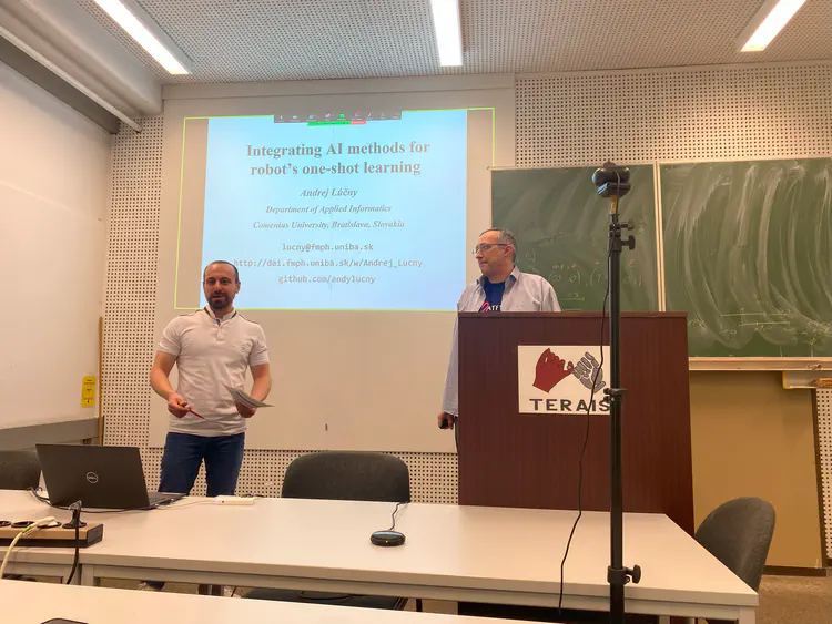 Hassan Ali (left) introduces Andrej Lúčny's (right) presentation at the Explainability and Robot Learning seminar